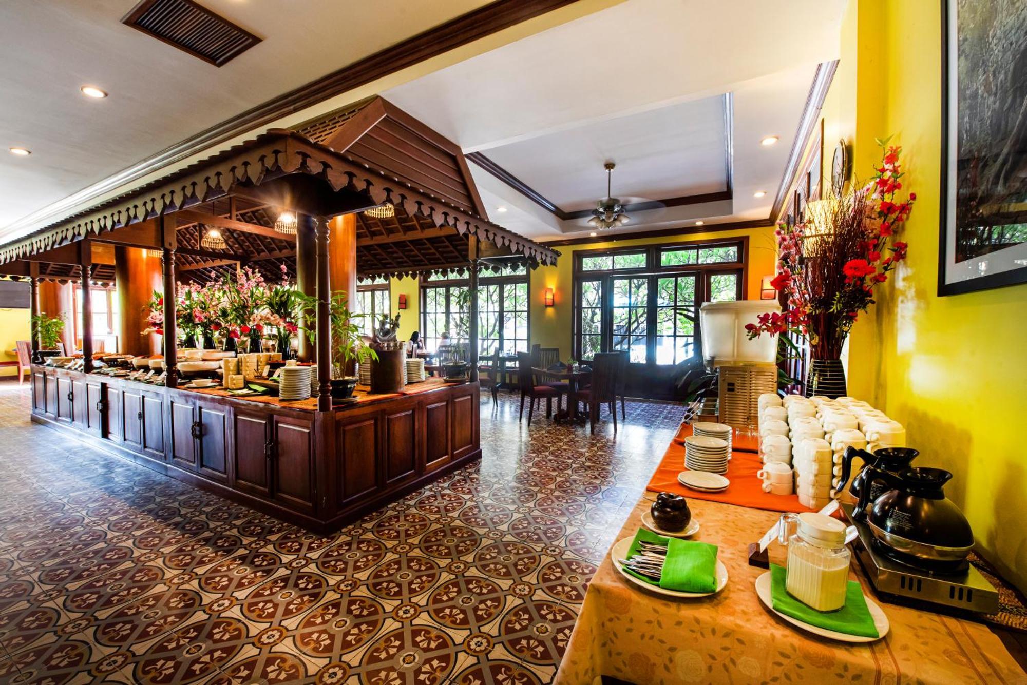 Royal Crown Hotel & Spa Siem Reap Exteriör bild